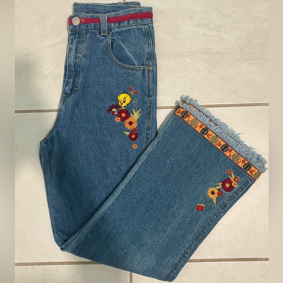 Looney Tunes - Embroidered Tweety Jeans - Picture 1 of 8